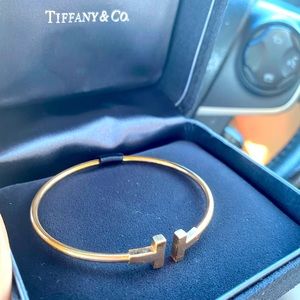 AUTHENTIC Tiffany & Co. T bracelet